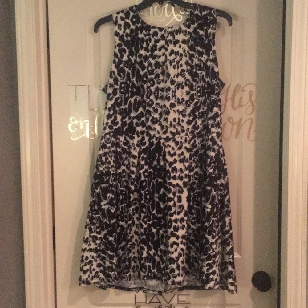 Black Cheetah Print Flare Dress with Pleats